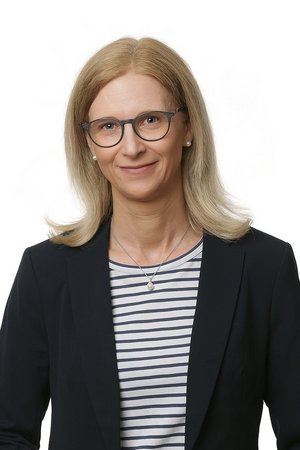 Portrait von Bezirksrätin Jenny Baier