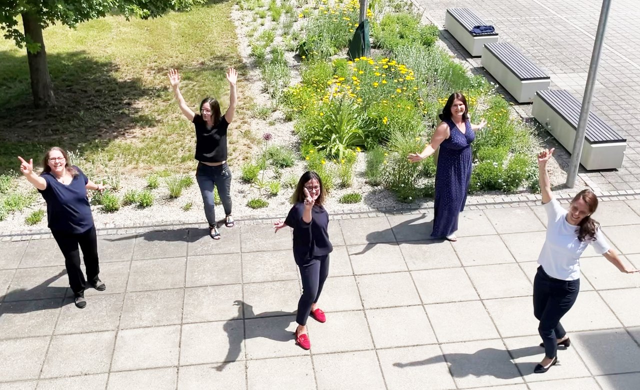 Gruppenfoto der Mitarbeiterinnen der Fachstelle für Demenz und Pflege Mittelfranken
