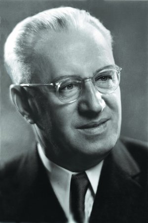 Portrait von Altbezirkstagspräsident Michael Poeschke