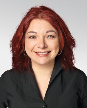 Portrait von Bezirksrätin Sabine Knuhr-Weiniger